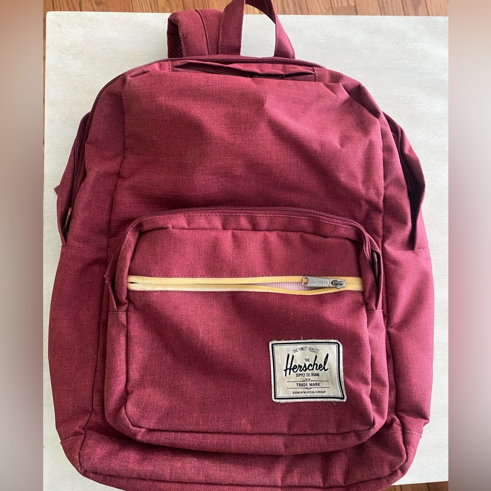 Herschel Heritage Mid-volume Backpack, Burgundy.